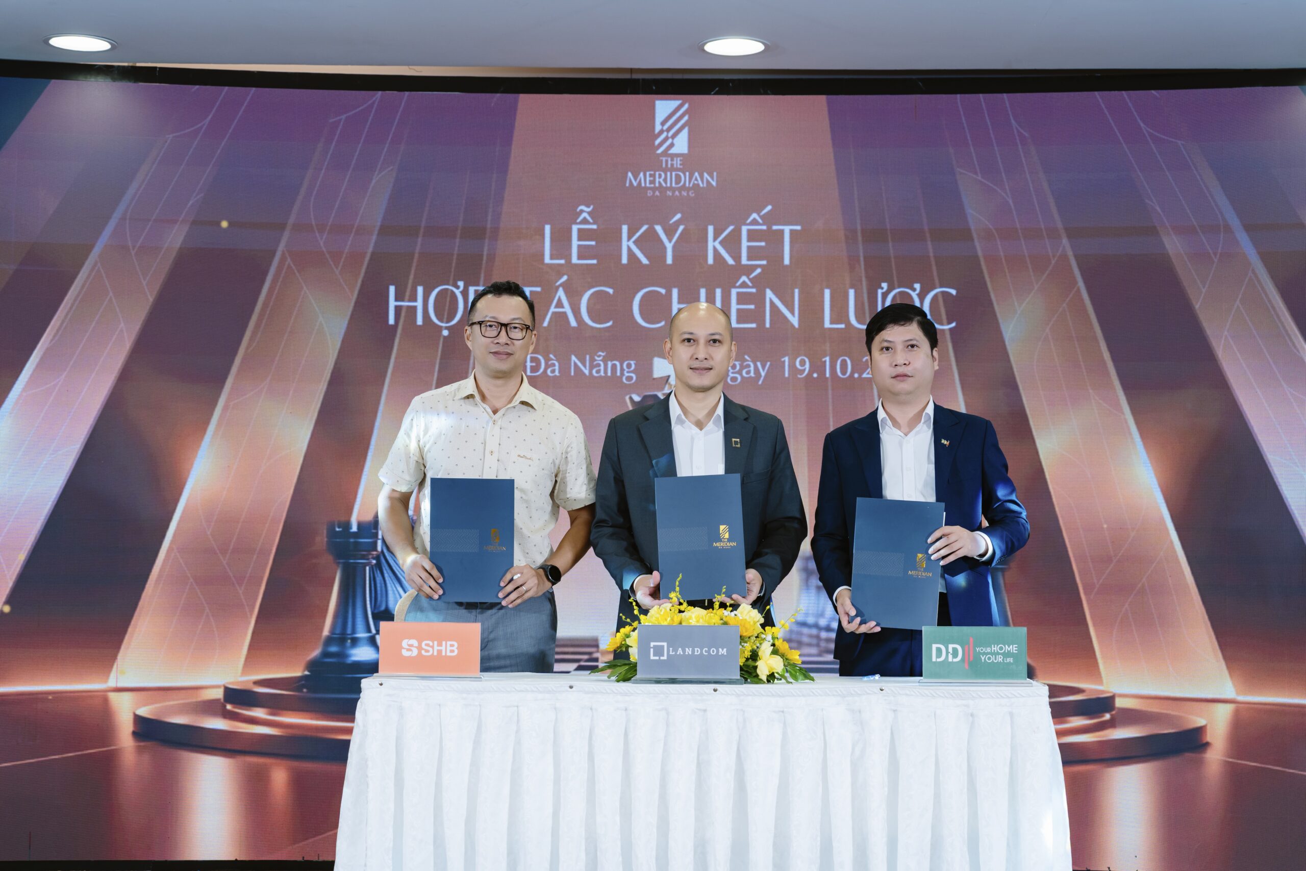 Lễ ký kết hợp tác chiến lược 3 bên 
